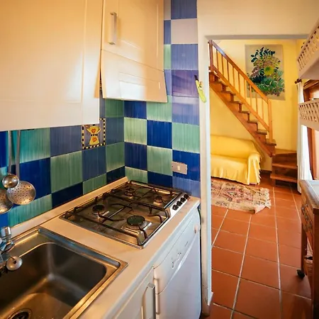 Villaggio Cala Paradiso Hébergement de vacances *