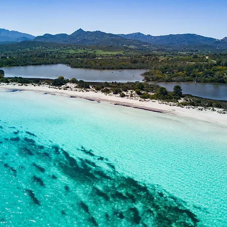 Hébergement de vacances Villaggio Cala Paradiso *